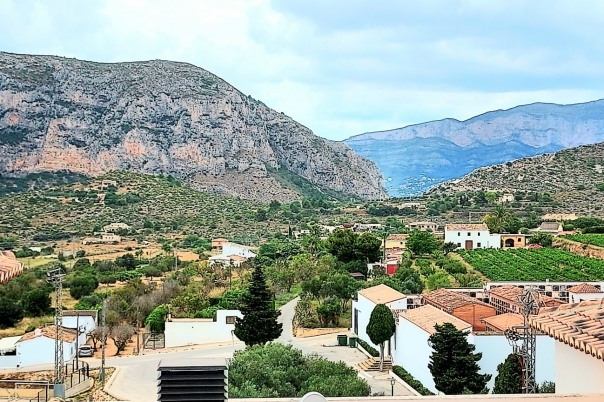 3 bed town house in Teulada