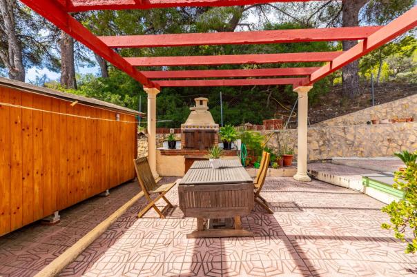 4 bed villa in Altea