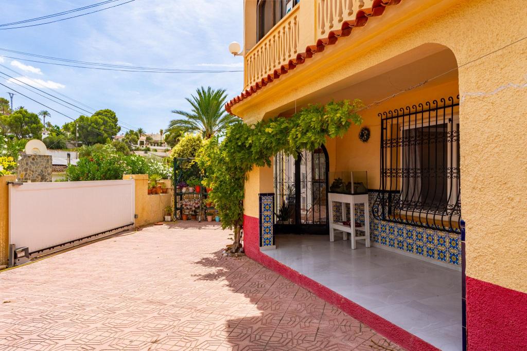 4 bed villa in Altea