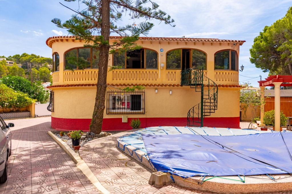 4 bed villa in Altea