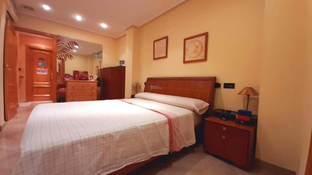 2 bed duplex apartment in Elche/Elx