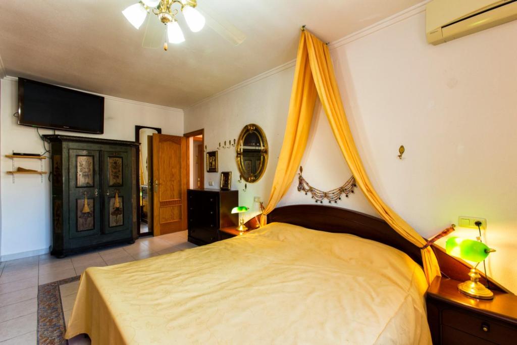 4 bed villas in Benissa