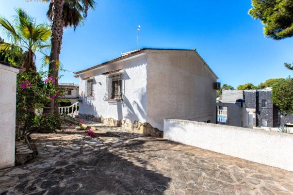 4 bed villas in Benissa