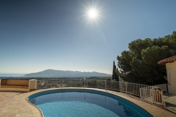 5 bed villa in Alfaz del Pi