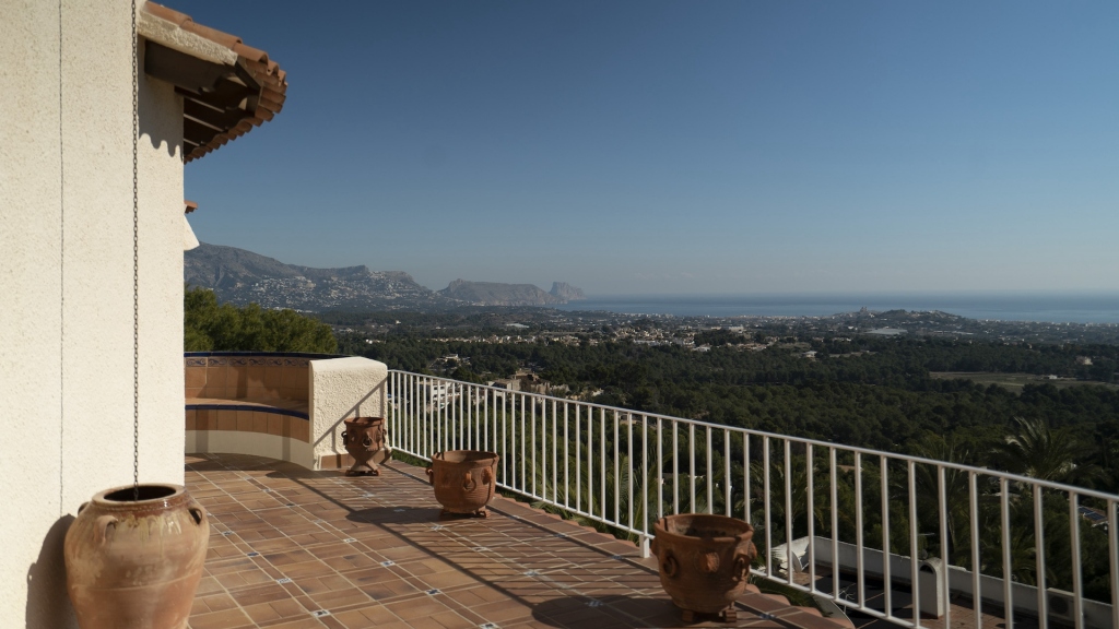 5 bed villa in Alfaz del Pi