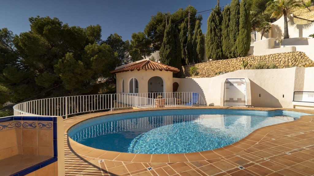 5 bed villa in Alfaz del Pi