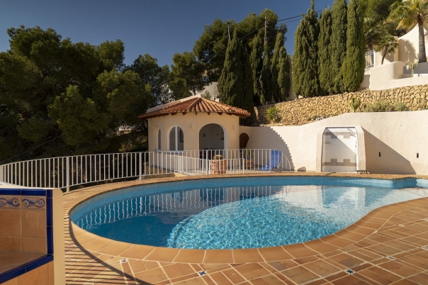 5 bed villa in Alfaz del Pi