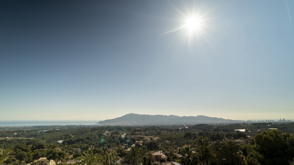 5 bed villa in Alfaz del Pi
