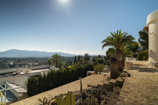 5 bed villa in Alfaz del Pi
