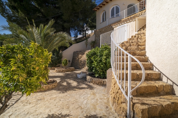 5 bed villa in Alfaz del Pi