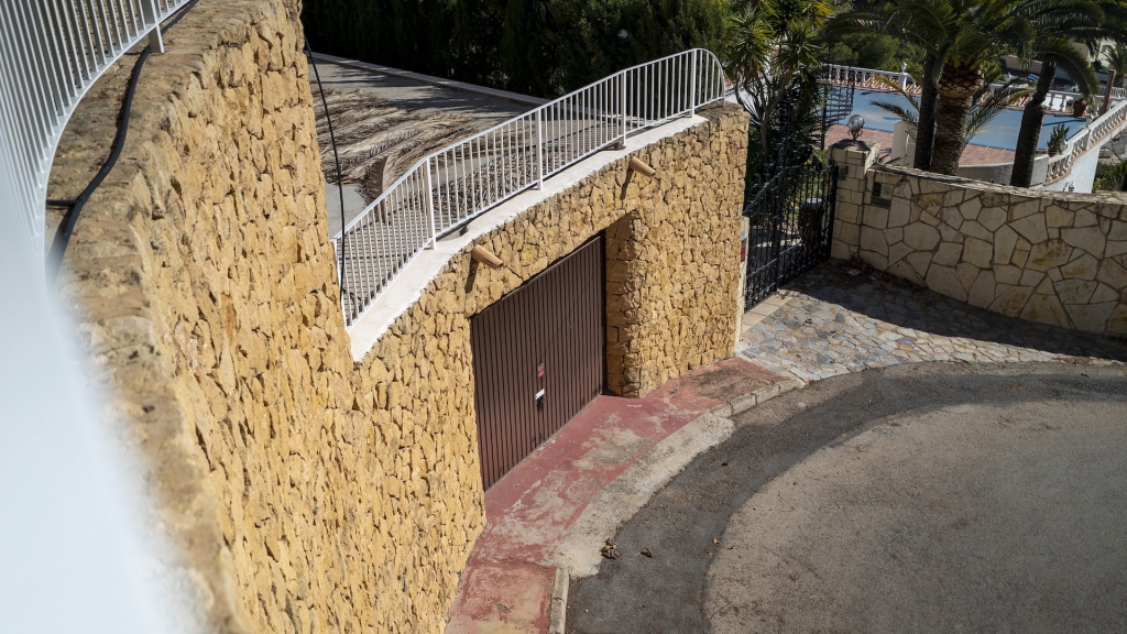 5 bed villa in Alfaz del Pi