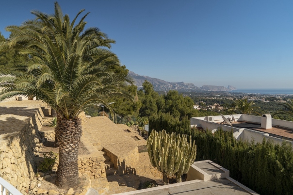 5 bed villa in Alfaz del Pi