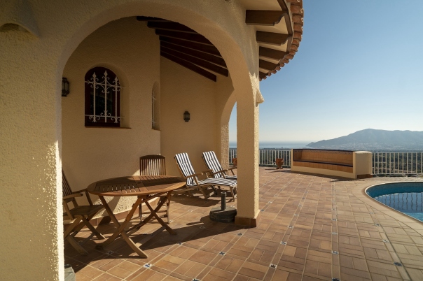 5 bed villa in Alfaz del Pi
