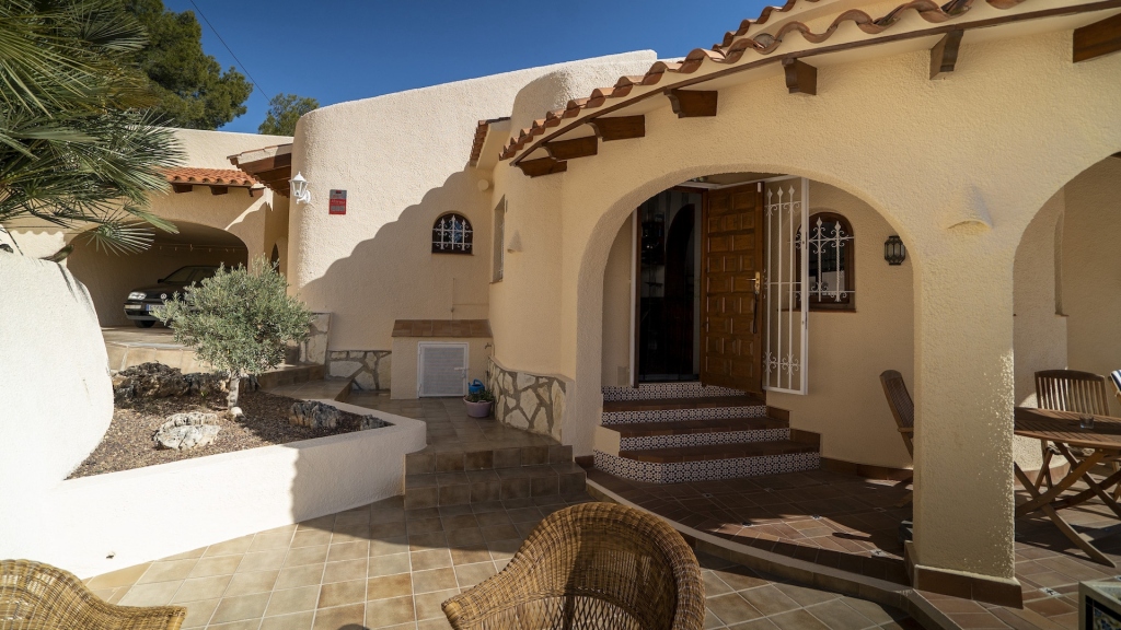 5 bed villa in Alfaz del Pi