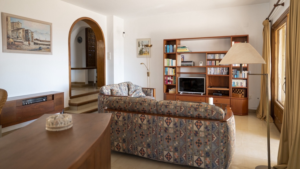 5 bed villa in Alfaz del Pi