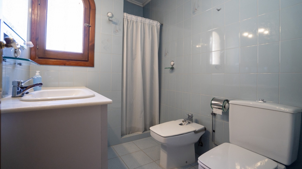 5 bed villa in Alfaz del Pi