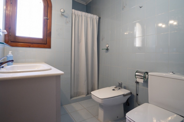 5 bed villa in Alfaz del Pi
