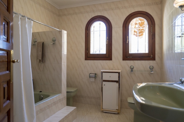 5 bed villa in Alfaz del Pi