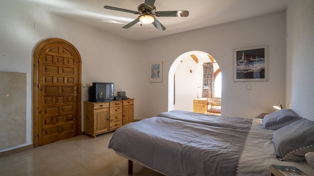 5 bed villa in Alfaz del Pi