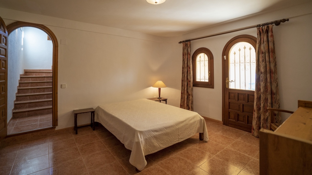 5 bed villa in Alfaz del Pi