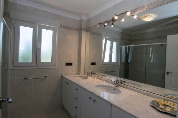 2 bed apartment in Benissa