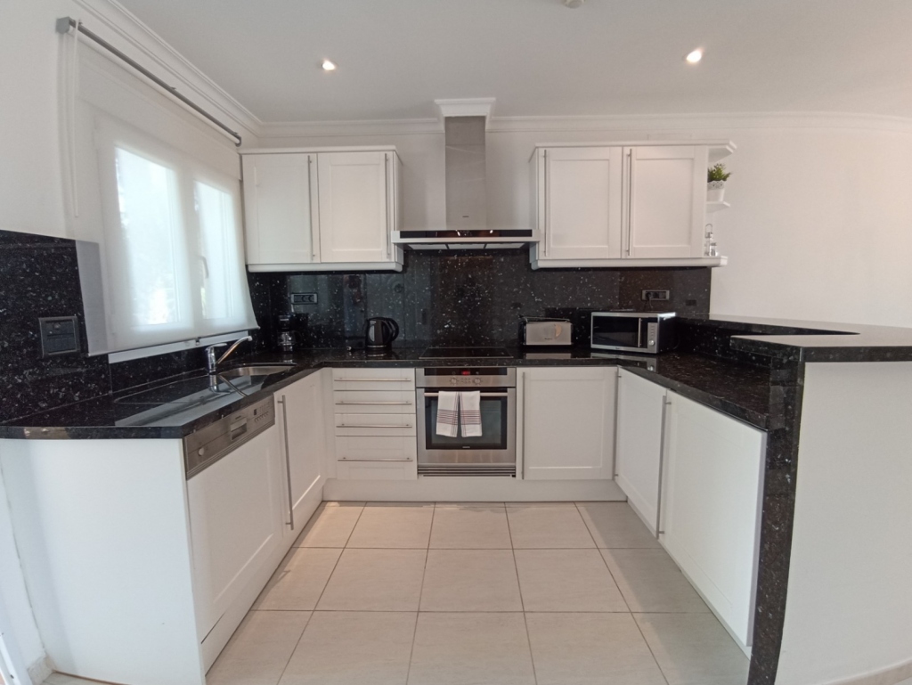 2 bed apartment in Benissa