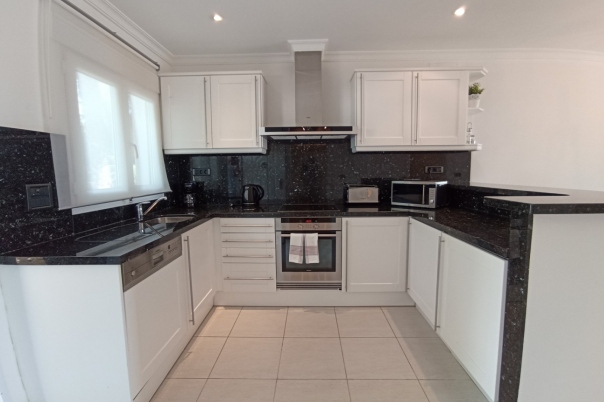 2 bed apartment in Benissa