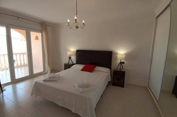 2 bed apartment in Benissa