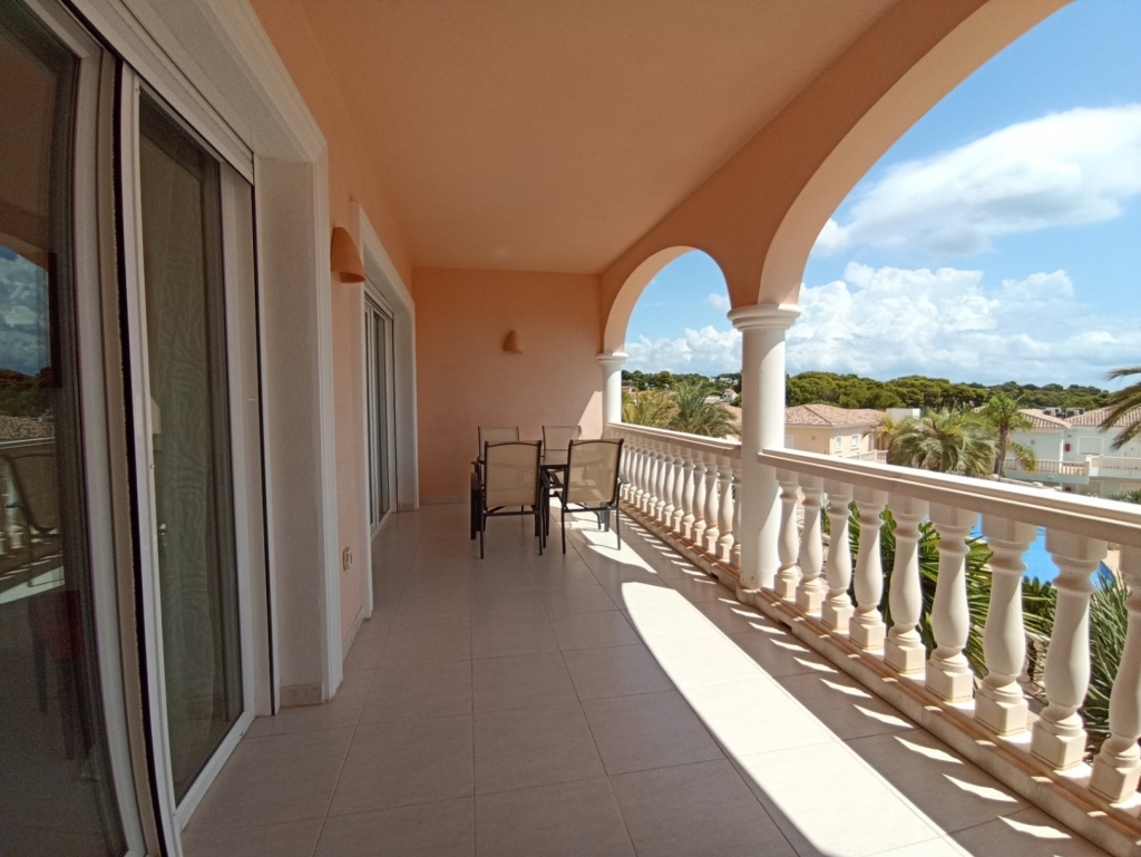 2 bed apartment in Benissa