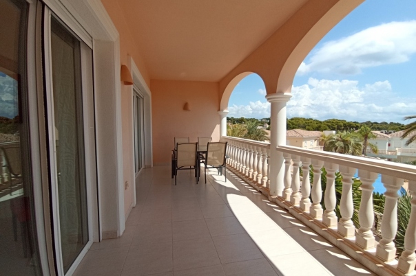 2 bed apartment in Benissa