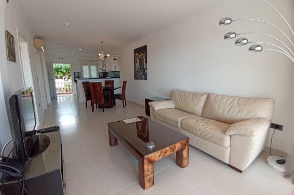 2 bed apartment in Benissa