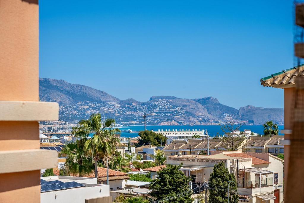 4 bed villa in Albir
