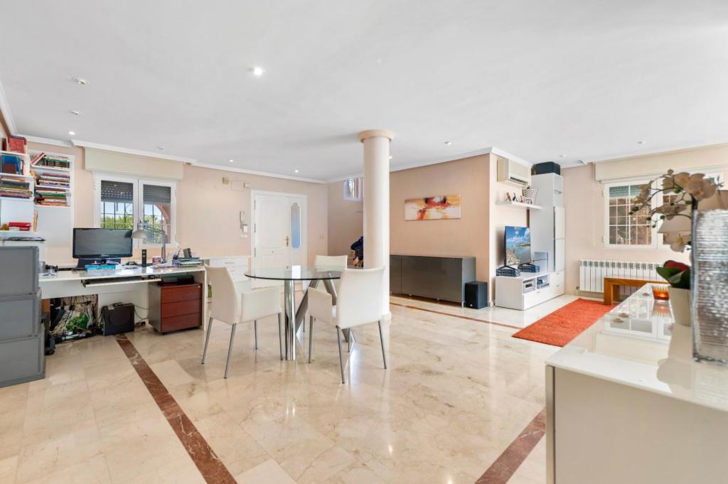 4 bed villa in Albir