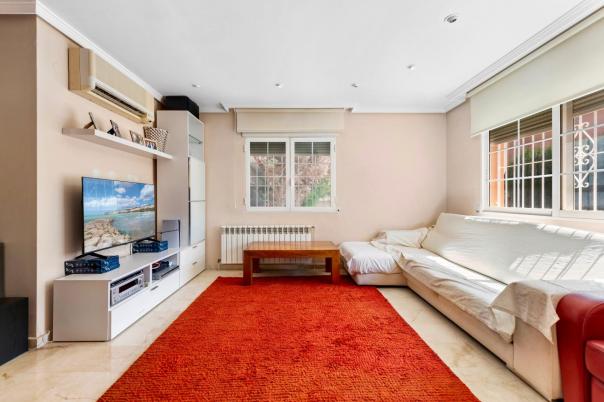 4 bed villa in Albir