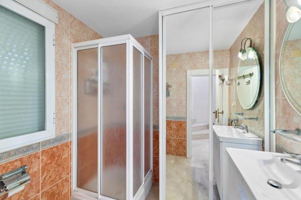 4 bed villa in Albir