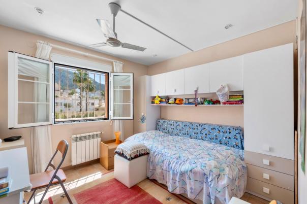 4 bed villa in Albir