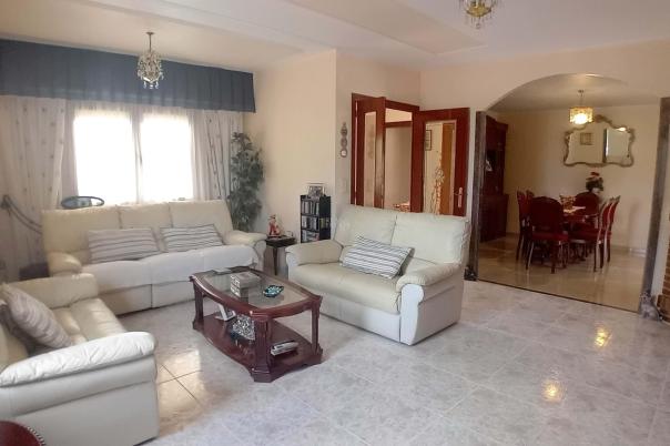 5 bed apartment in Elche/Elx