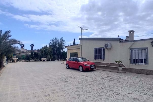 5 bed apartment in Elche/Elx