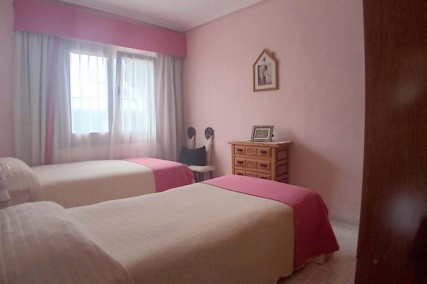 5 bed apartment in Elche/Elx