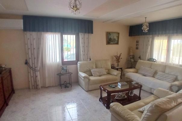 5 bed apartment in Elche/Elx