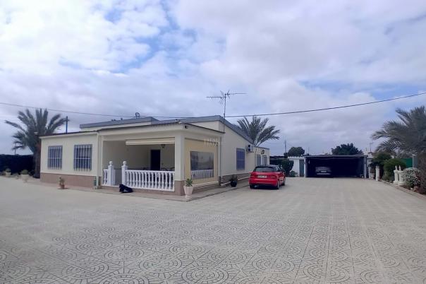 5 bed apartment in Elche/Elx