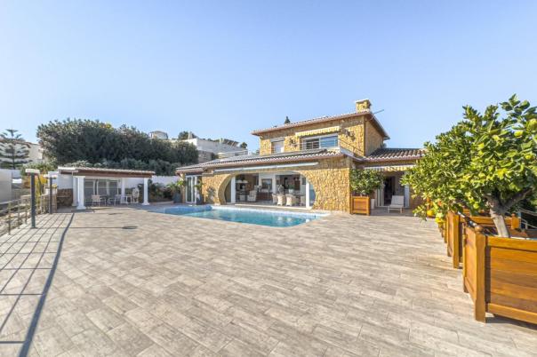 4 bed villas in Benissa
