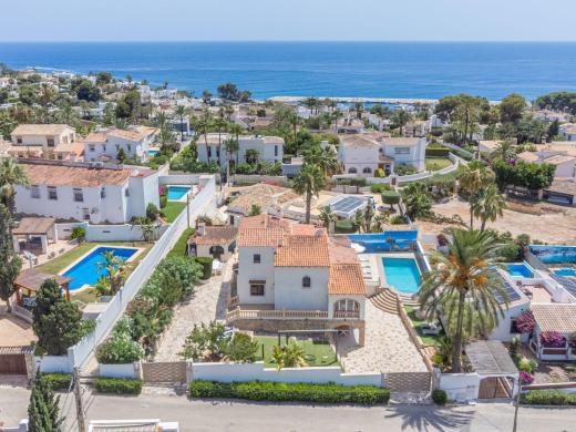 7 bed villas in Moraira