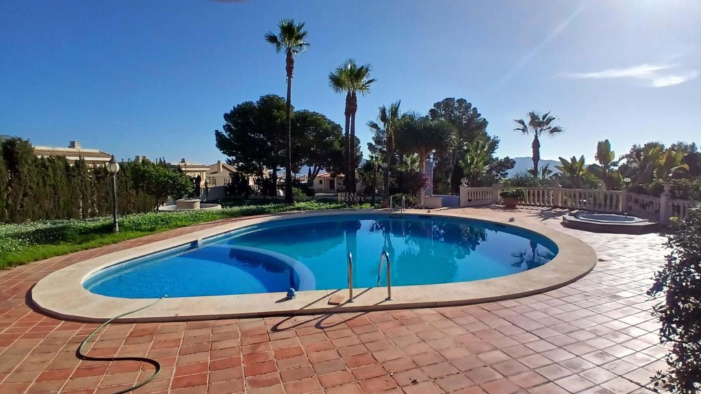 4 bed villa in Nucia (la)