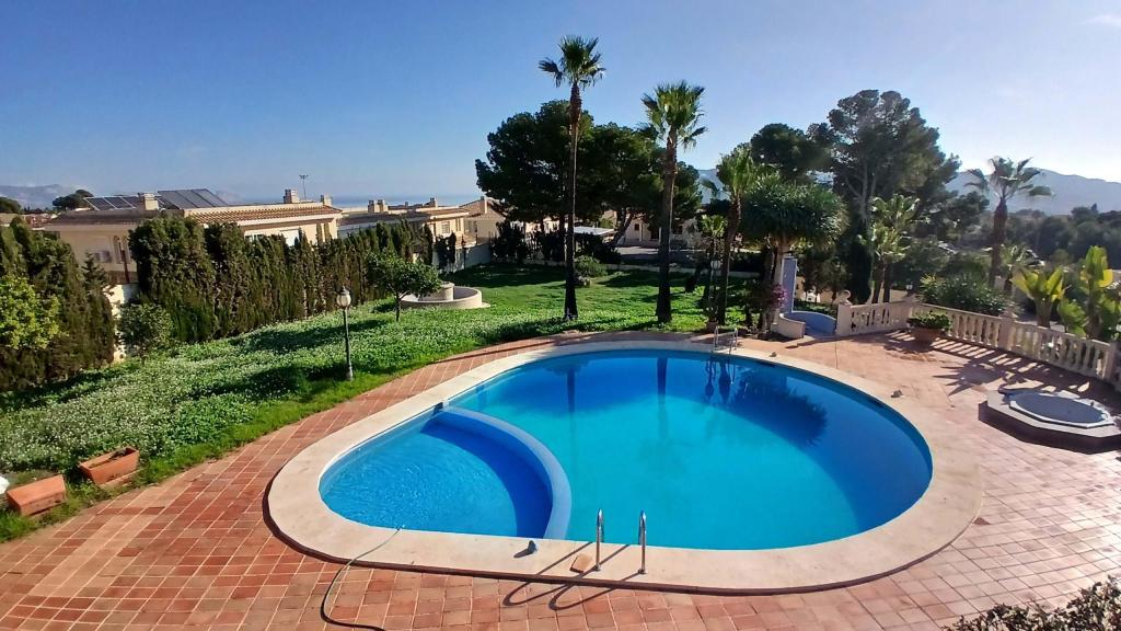 4 bed villa in Nucia (la)
