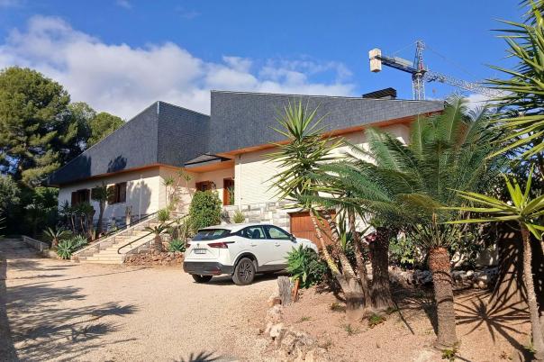 4 bed villa in Nucia (la)
