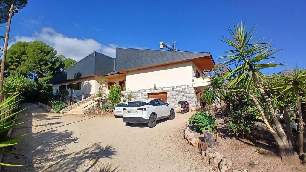 4 bed villa in Nucia (la)
