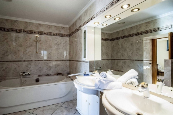 8 bed villa de lujo in Benissa