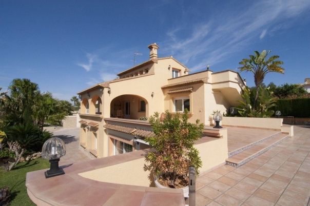 8 bed villa de lujo in Benissa