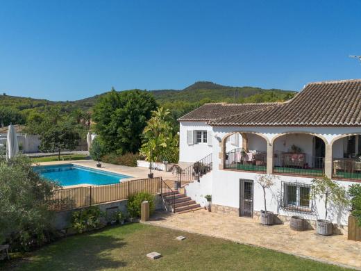 5 bed country houses - fincas in Javea